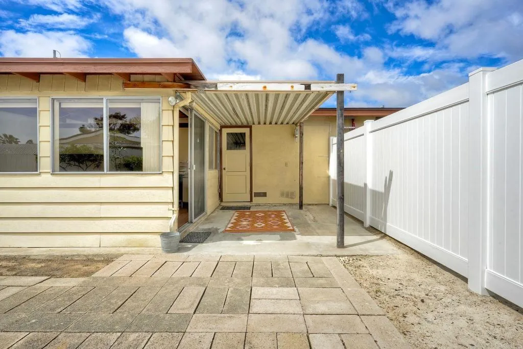 https://cdn.realtyfeed.com/cdn/127/306782507/abe4bcf85cf1ff122d316718bc2c5956.webp