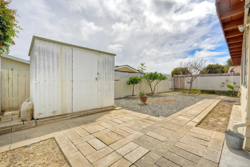 https://cdn.realtyfeed.com/cdn/127/306782507/d826a3a0c7033eef873f4a306a4ccaf4.webp