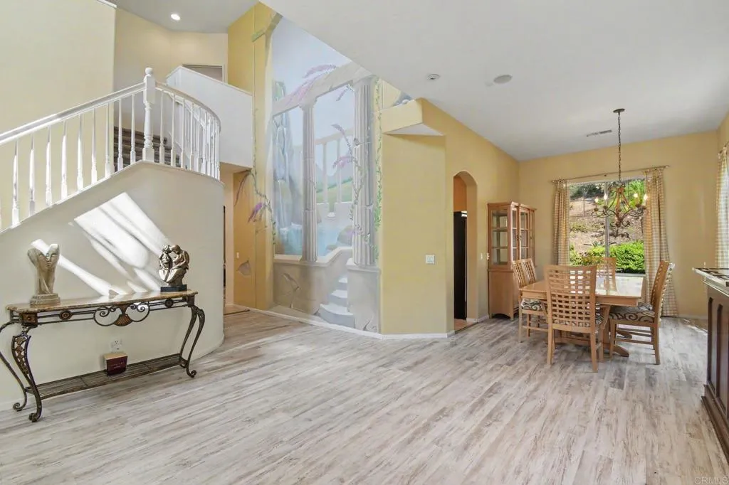 https://cdn.realtyfeed.com/cdn/127/306782543/174b431fa85527e599279a447238b597.webp
