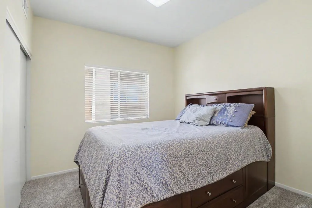 https://cdn.realtyfeed.com/cdn/127/306782543/fbd0d216881c84626a96ffe4e1479e3f.webp