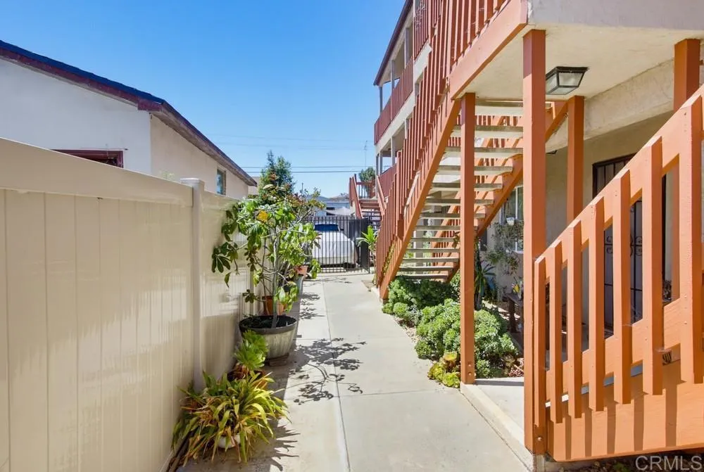 4339 Rialto Street Unit 6, San Diego, CA 92107 - Photo 3 of 38, San Diego, CA
