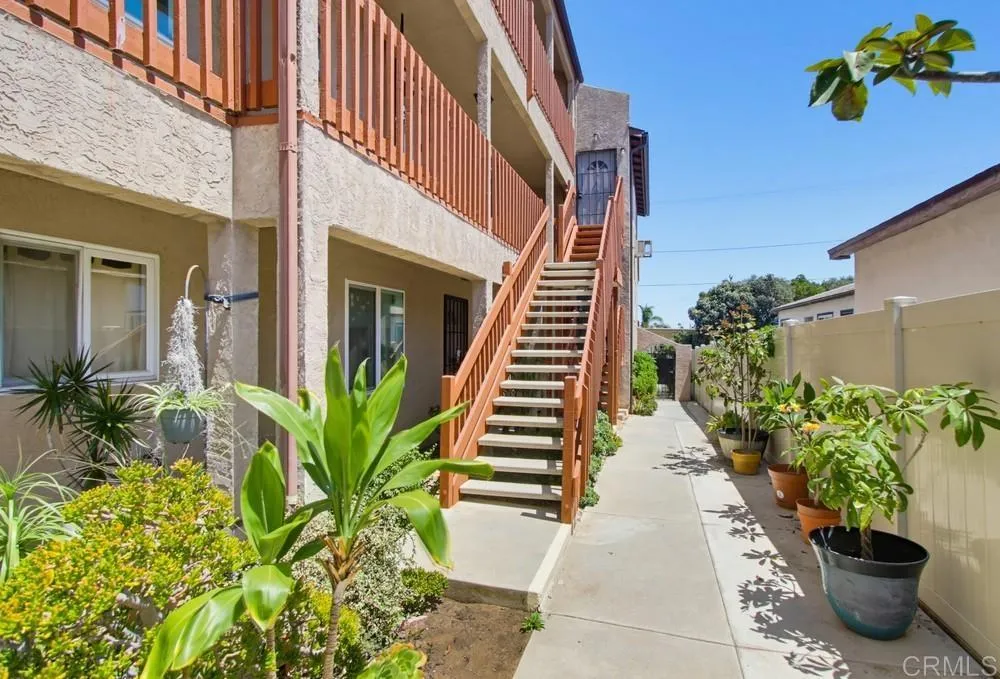 4339 Rialto Street Unit 6, San Diego, CA 92107 - Photo 2 of 38, San Diego, CA