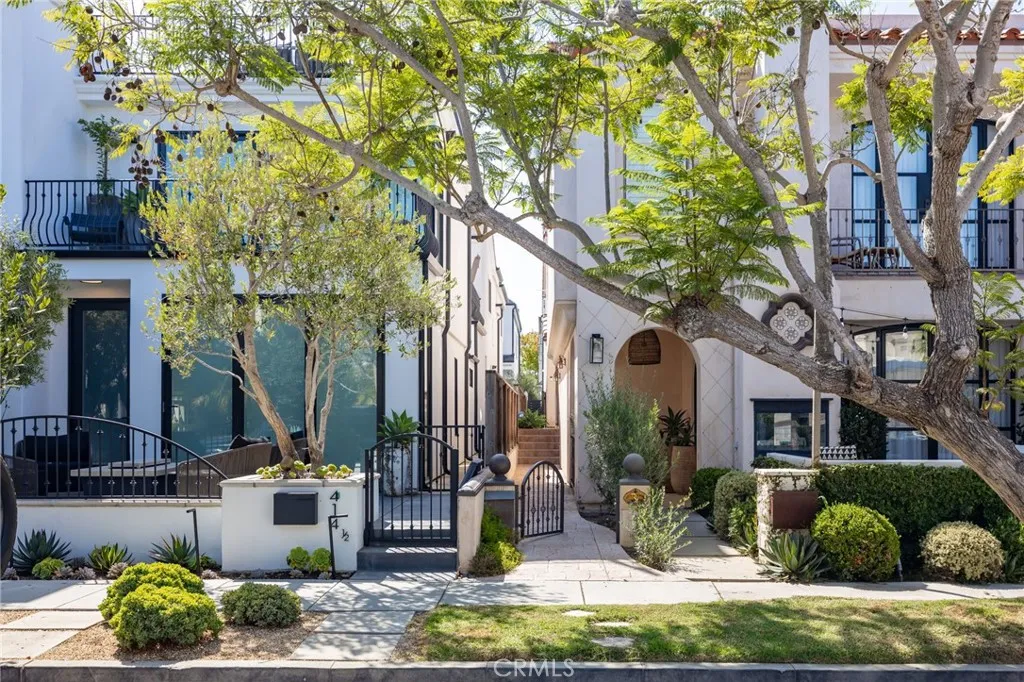 Corona Del Mar, CA 92625