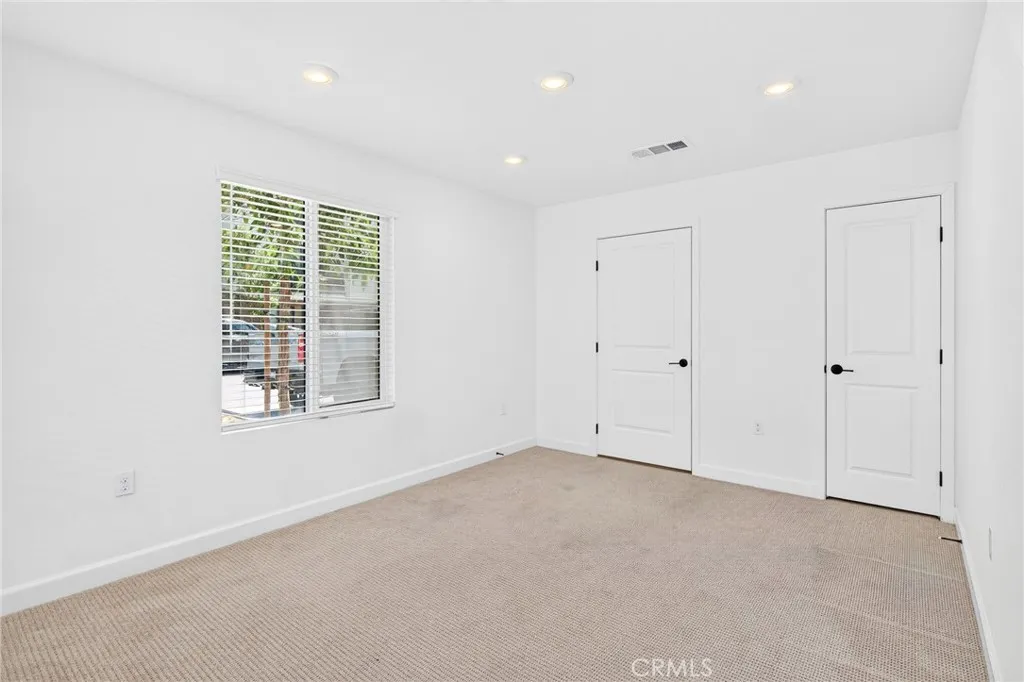 https://cdn.realtyfeed.com/cdn/127/306782625/9801c4faaf4dc847864099b9e5772461.webp