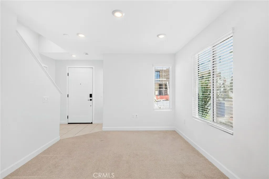 https://cdn.realtyfeed.com/cdn/127/306782625/e83664b18b8f6c93c9b31247e5d45a9d.webp