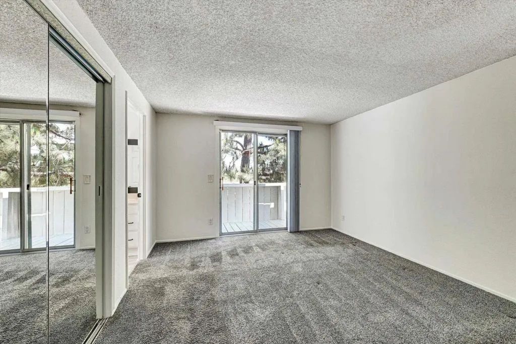 https://cdn.realtyfeed.com/cdn/127/306782627/2df062d18bf1fafdfc41aa55615856b3.webp