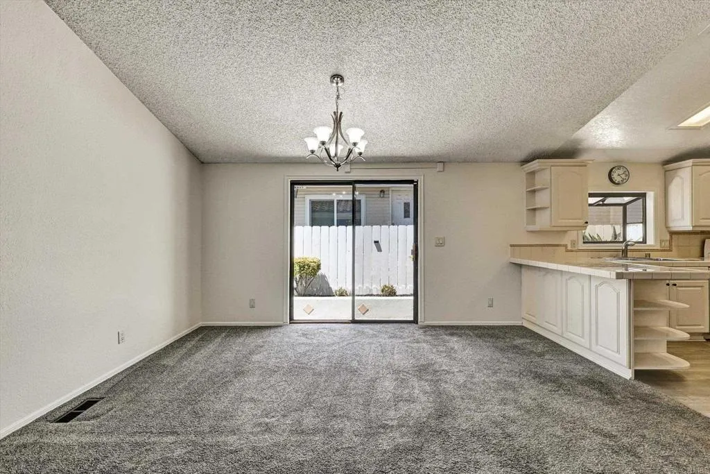 https://cdn.realtyfeed.com/cdn/127/306782627/3050afcbfee9ab77a0b3f827756bca68.webp