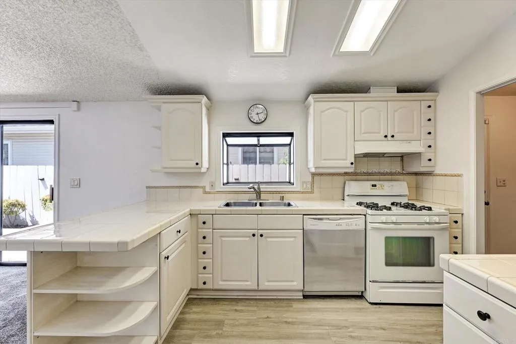 https://cdn.realtyfeed.com/cdn/127/306782627/61ab121a14a3e9dabcbf453590a09cbf.webp