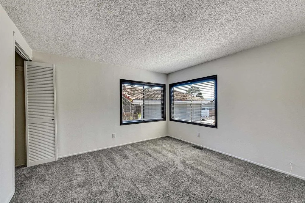 https://cdn.realtyfeed.com/cdn/127/306782627/64c3269794f48bfd98fa4c794ccd03f8.webp