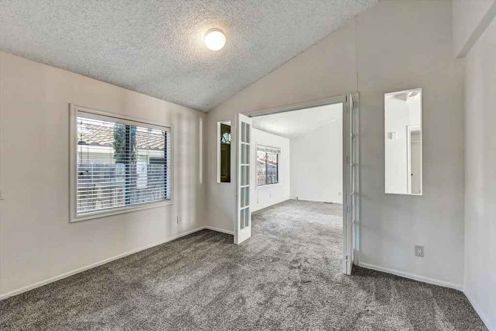 https://cdn.realtyfeed.com/cdn/127/306782627/da9611053fcb407a31fa2478fe1a573b.webp
