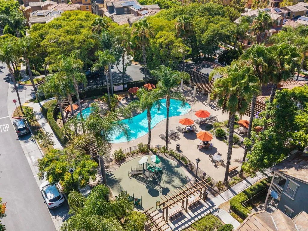 https://cdn.realtyfeed.com/cdn/127/306782632/01a60e7f2f0b5b05fb1b7884a3fe8b53.webp