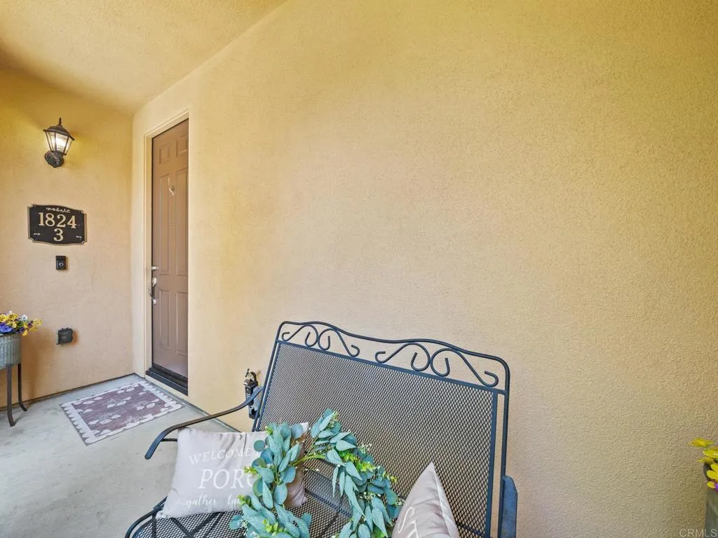 https://cdn.realtyfeed.com/cdn/127/306782632/706c2b2451e828afdcfca217eede82b3.webp