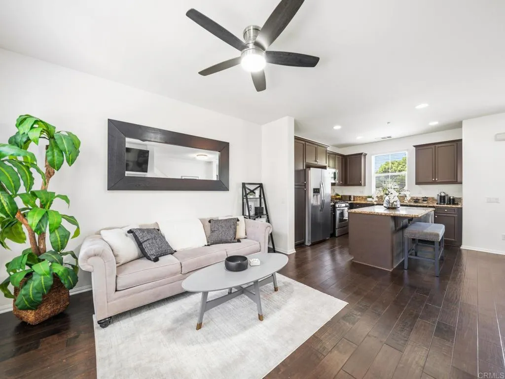 https://cdn.realtyfeed.com/cdn/127/306782632/74d715862cc786f5aa325a5983b43e28.webp