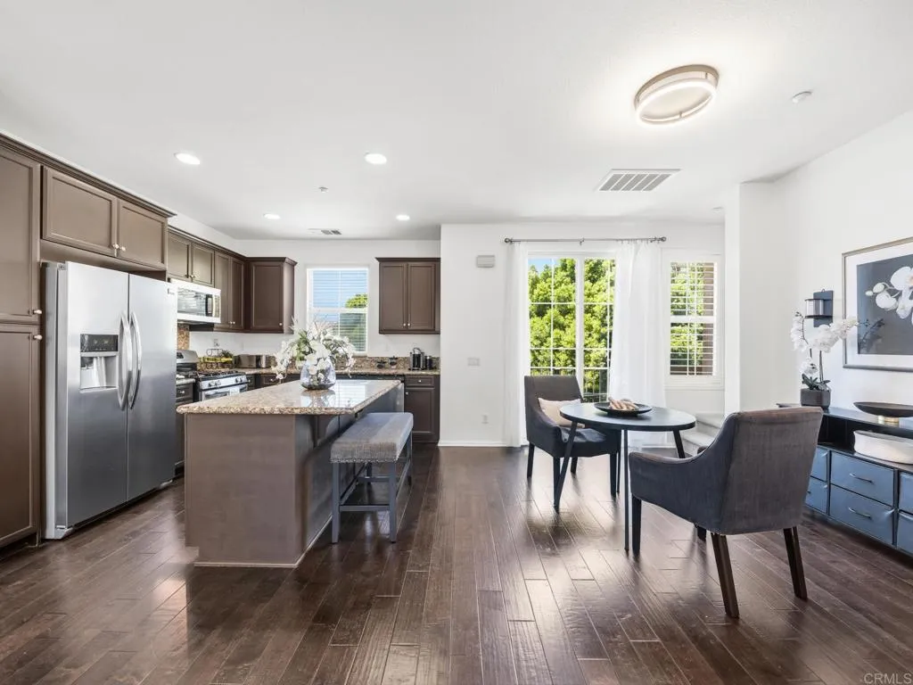 https://cdn.realtyfeed.com/cdn/127/306782632/8edf21a2f13fa08798d959eb559eb02d.webp