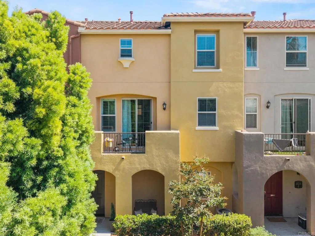 https://cdn.realtyfeed.com/cdn/127/306782632/8ef8bf0452ec6c66342d218d0d1ec2f1.webp