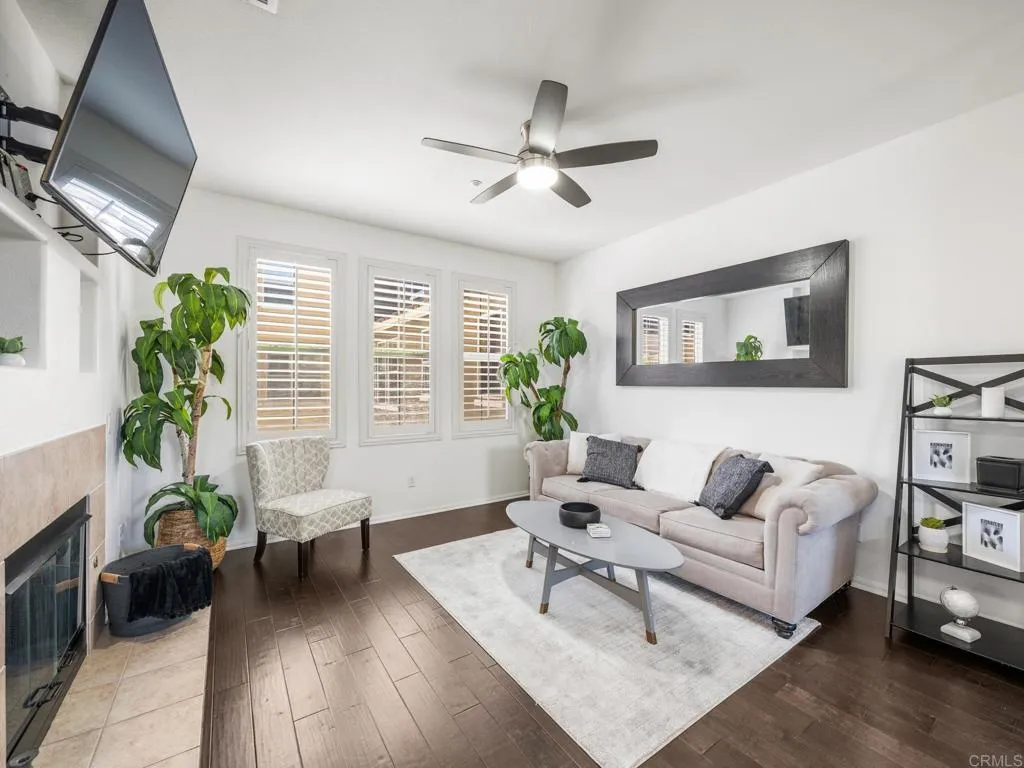 https://cdn.realtyfeed.com/cdn/127/306782632/9a9d735a9034afe6726790e0e25d1bcd.webp