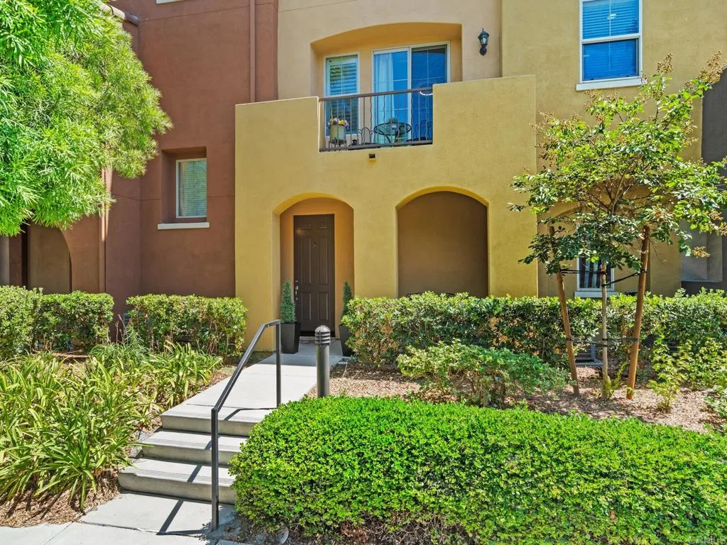 https://cdn.realtyfeed.com/cdn/127/306782632/b9f77c01839554e9f72475f8fd3a325a.webp