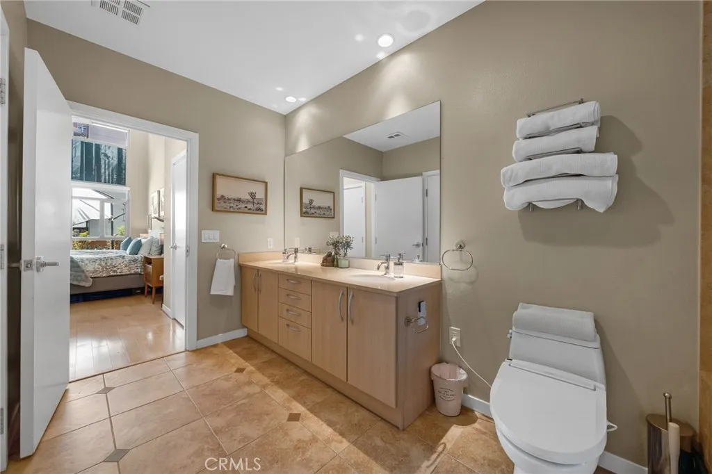 Photo #11: OC26168020 Listing: Photo #11