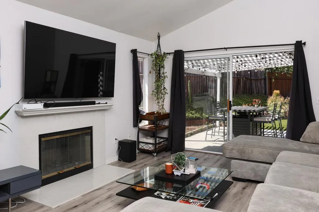 https://cdn.realtyfeed.com/cdn/127/306782659/73a4621bc653a51f160f54bd9da0f5da.webp