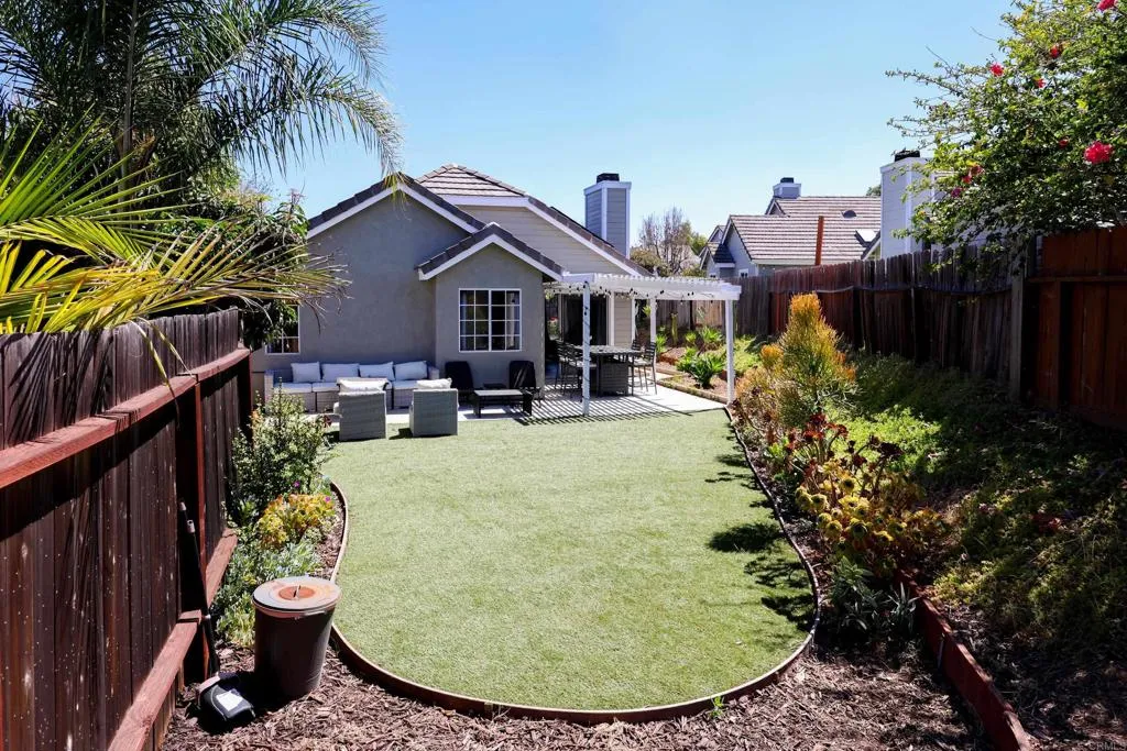 https://cdn.realtyfeed.com/cdn/127/306782659/f97fc9a2e4ef8d81fcee9e2e542c8b85.webp