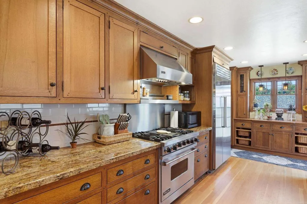 https://cdn.realtyfeed.com/cdn/127/306782766/48def51f4a80afd9d0fe0a3e6a76d990.webp