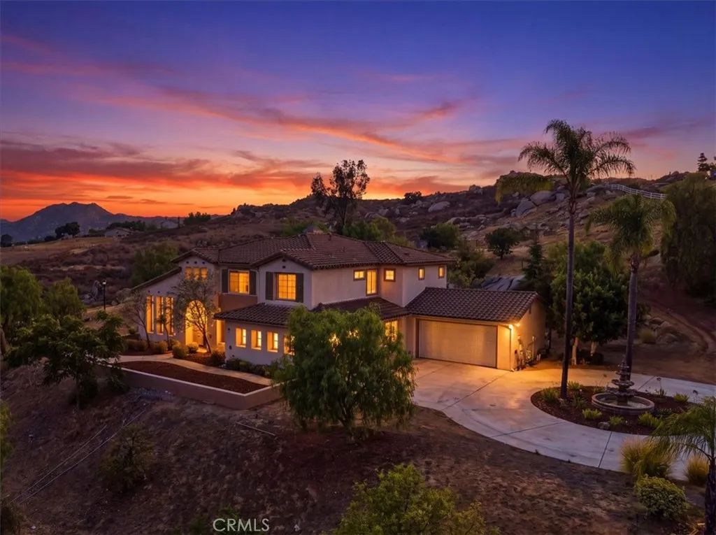 Riverside, CA 92504