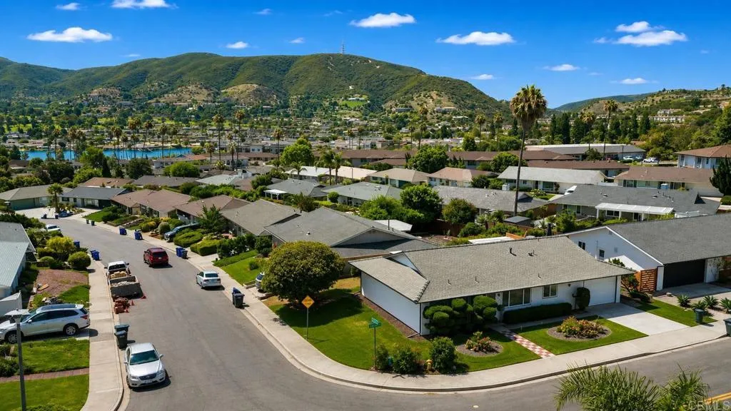 https://cdn.realtyfeed.com/cdn/127/306782787/4d6ac710779ad6ed87b17da675cc3d0d.webp