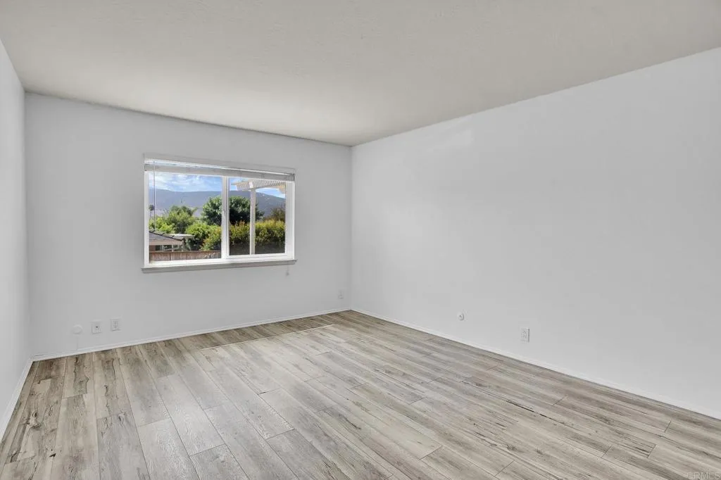 https://cdn.realtyfeed.com/cdn/127/306782787/c03c91901a626d302fe348efe3e4911d.webp