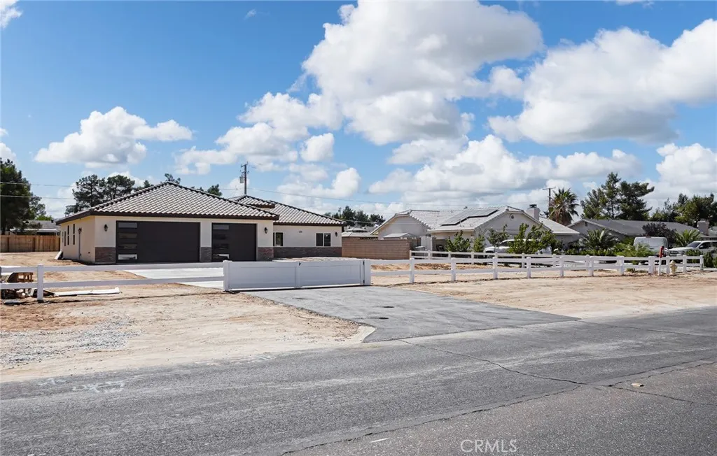 Hesperia, CA 92345