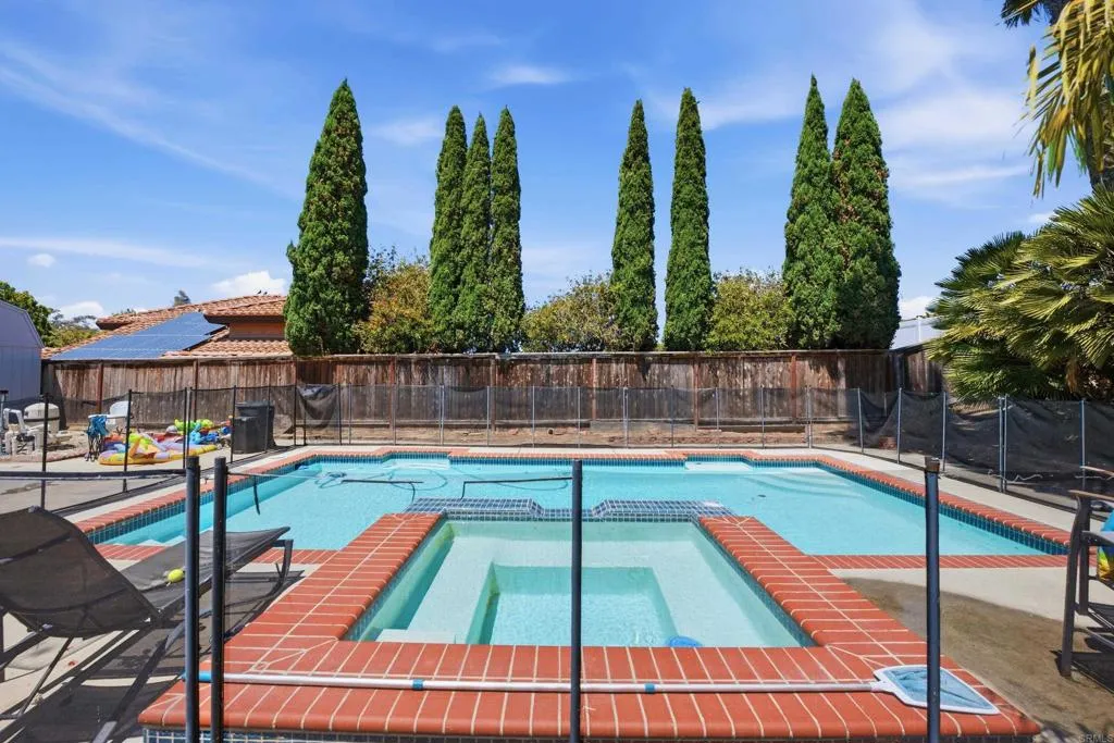 https://cdn.realtyfeed.com/cdn/127/306782900/1951f30df4e0c4f0657441ea3c3af3fb.webp