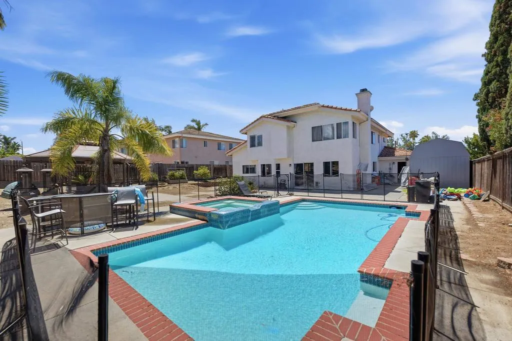 https://cdn.realtyfeed.com/cdn/127/306782900/538af5e04d23d9e329f6a1b39bb198fb.webp