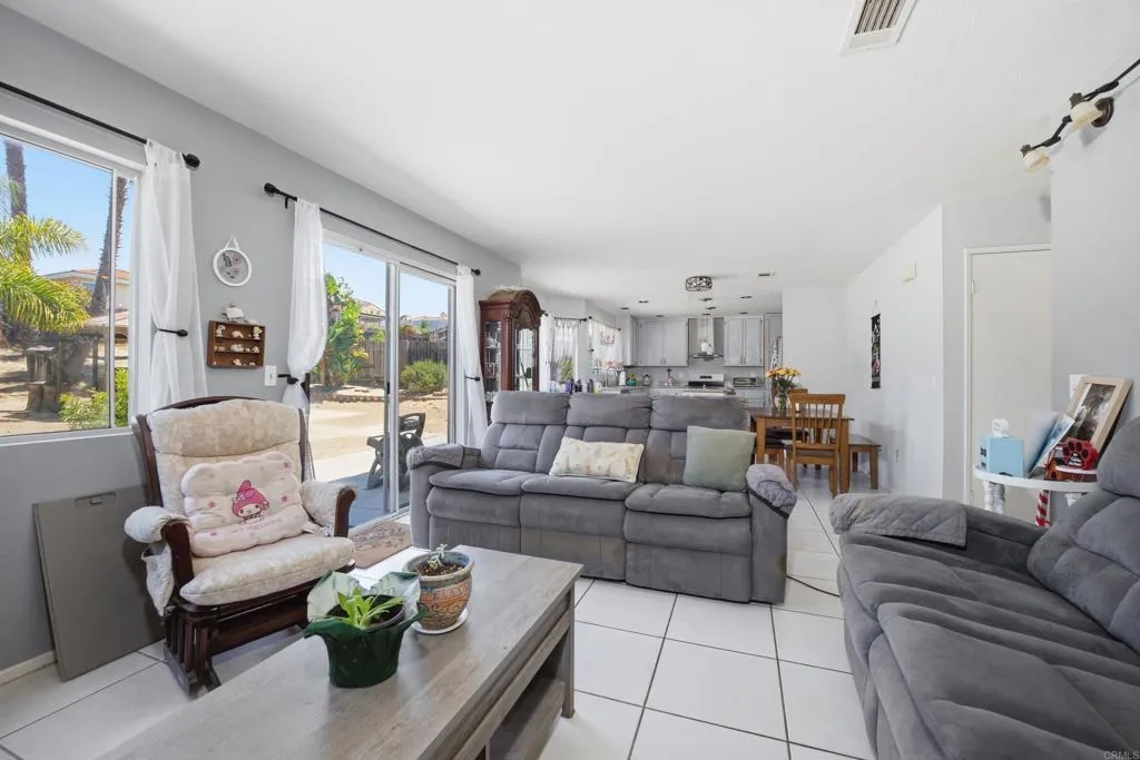 https://cdn.realtyfeed.com/cdn/127/306782900/ad3c9e052fd536c9ff8835b157b13d90.webp