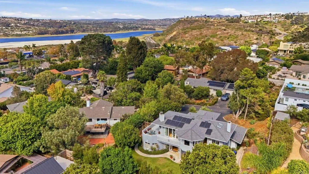 https://cdn.realtyfeed.com/cdn/127/306782946/0141fd247bc064e2807f9e94770d0f29.webp