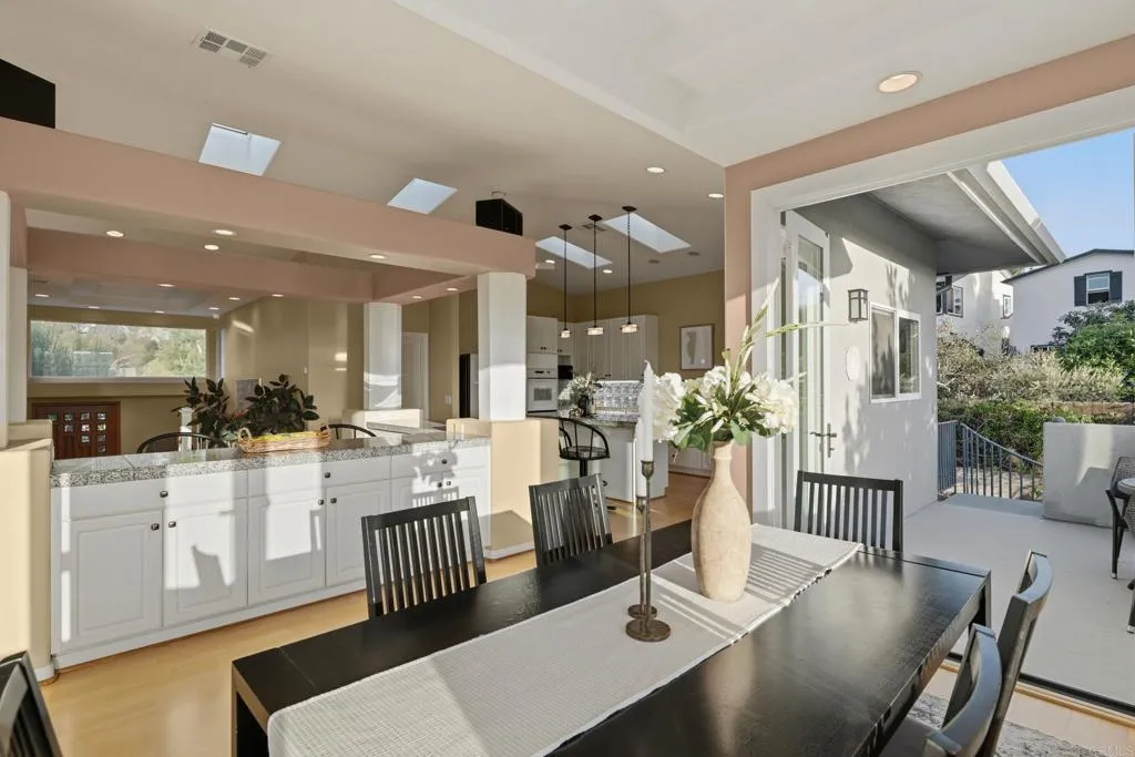 https://cdn.realtyfeed.com/cdn/127/306782946/04099f7f49417bebc3826ff8fce7fa0c.webp