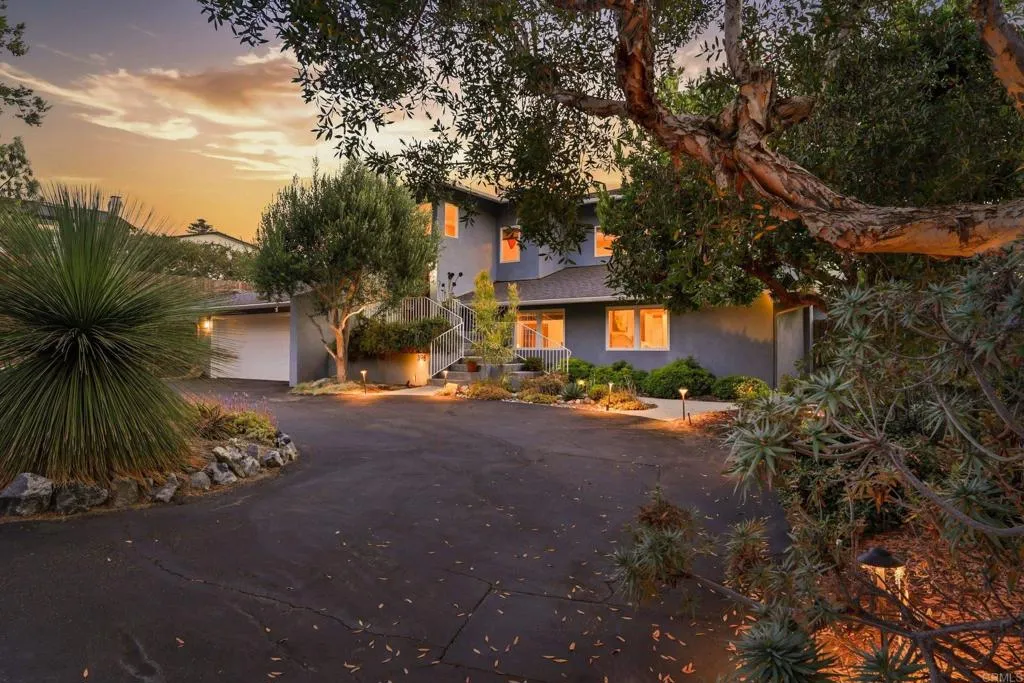 https://cdn.realtyfeed.com/cdn/127/306782946/112f7199b2912576e8581a18f70f4143.webp