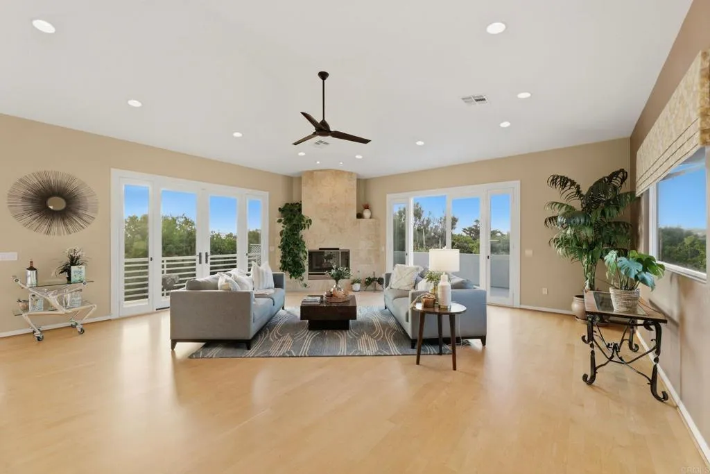 https://cdn.realtyfeed.com/cdn/127/306782946/4d7df6ef4a1e3eef3bd743246e8aef97.webp