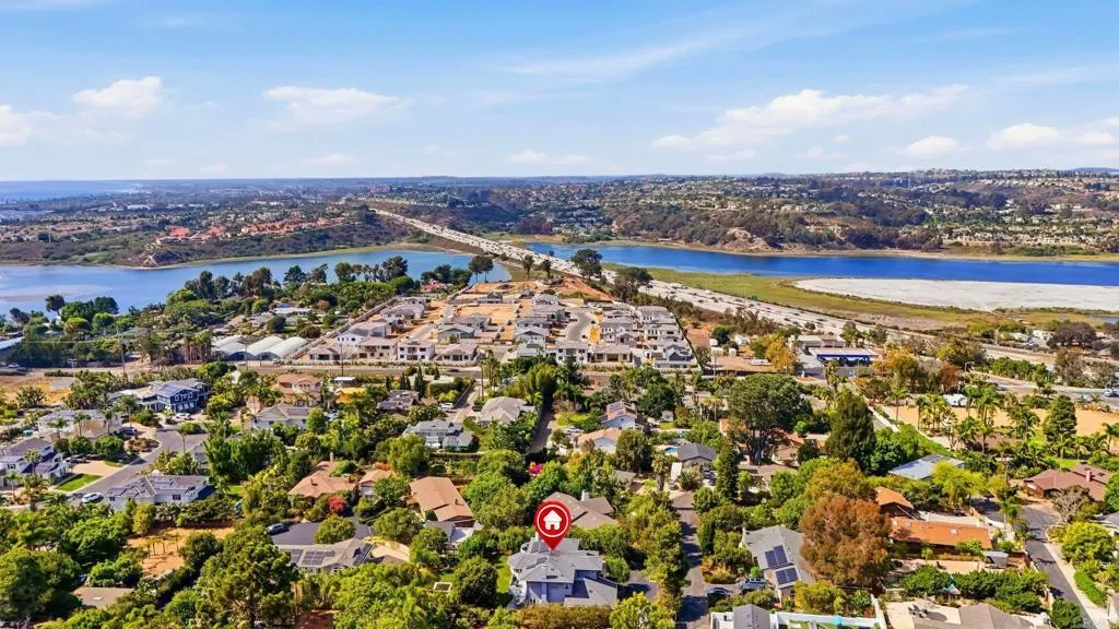 https://cdn.realtyfeed.com/cdn/127/306782946/8a2430aff628e3e828f2dce7af1803f4.webp