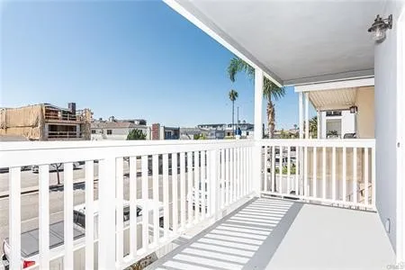 Newport Beach, CA 92663