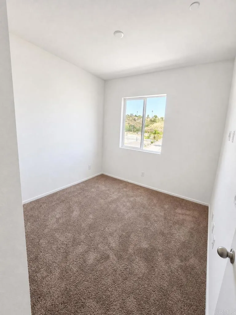 https://cdn.realtyfeed.com/cdn/127/306782991/04ea3aead88ea56dfaf972803da9a663.webp