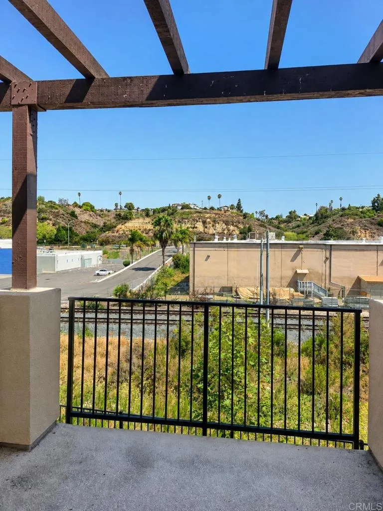 https://cdn.realtyfeed.com/cdn/127/306782991/5b5d75acb89303358f67ae268cde9c88.webp