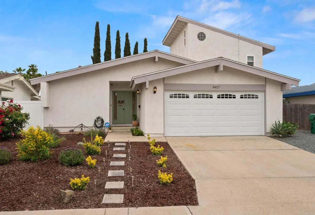 8427 Carlton Oaks Drive, Santee, CA 92071 - Main photo, Santee, CA
