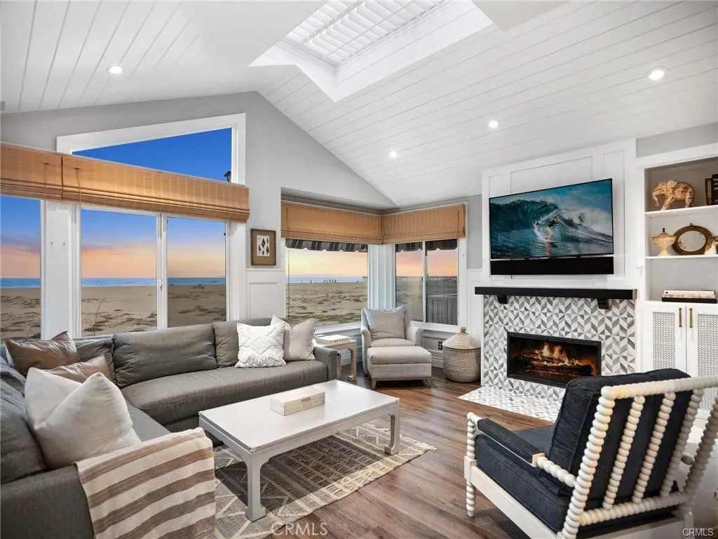 Newport Beach, CA 92661