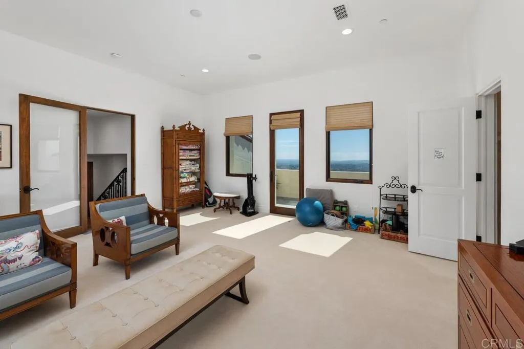 https://cdn.realtyfeed.com/cdn/127/306783021/5014df29b3e032fab35a259aee2a6f41.webp