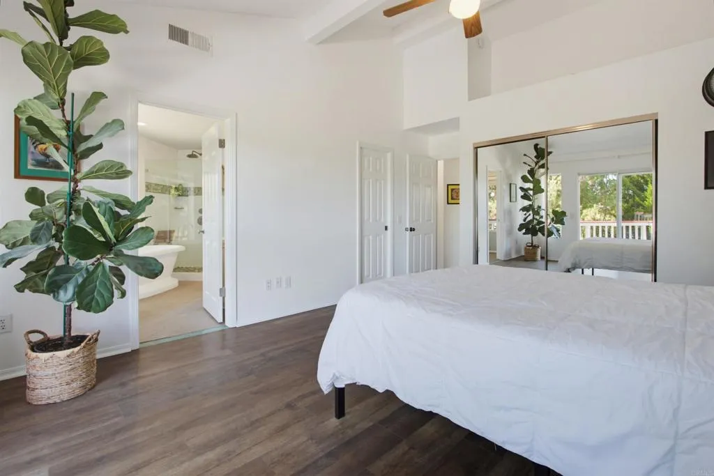 https://cdn.realtyfeed.com/cdn/127/306783050/3fe0492f919043120511fb2ad723e5f5.webp
