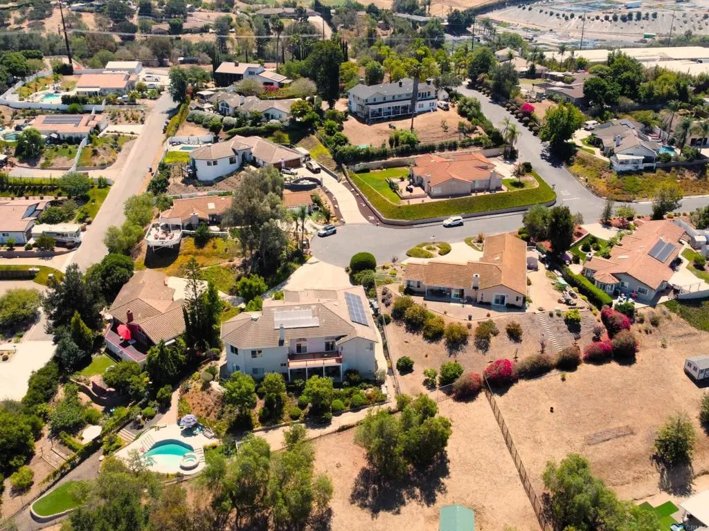 https://cdn.realtyfeed.com/cdn/127/306783050/7108fd475044b00d8cb76a50acf947f6.webp