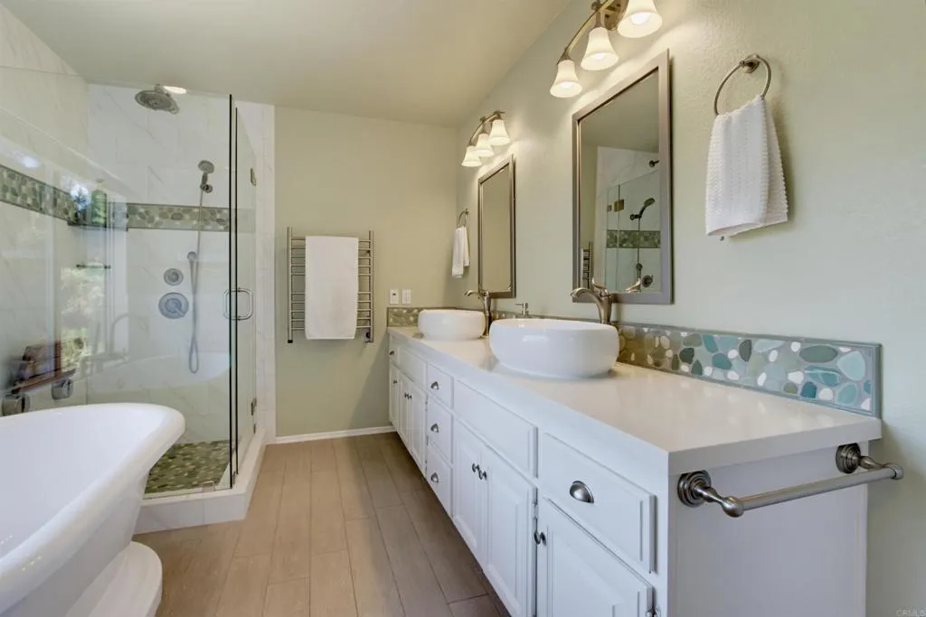 https://cdn.realtyfeed.com/cdn/127/306783050/7cad704e7813a26a0d0a26efc0d3b5a2.webp
