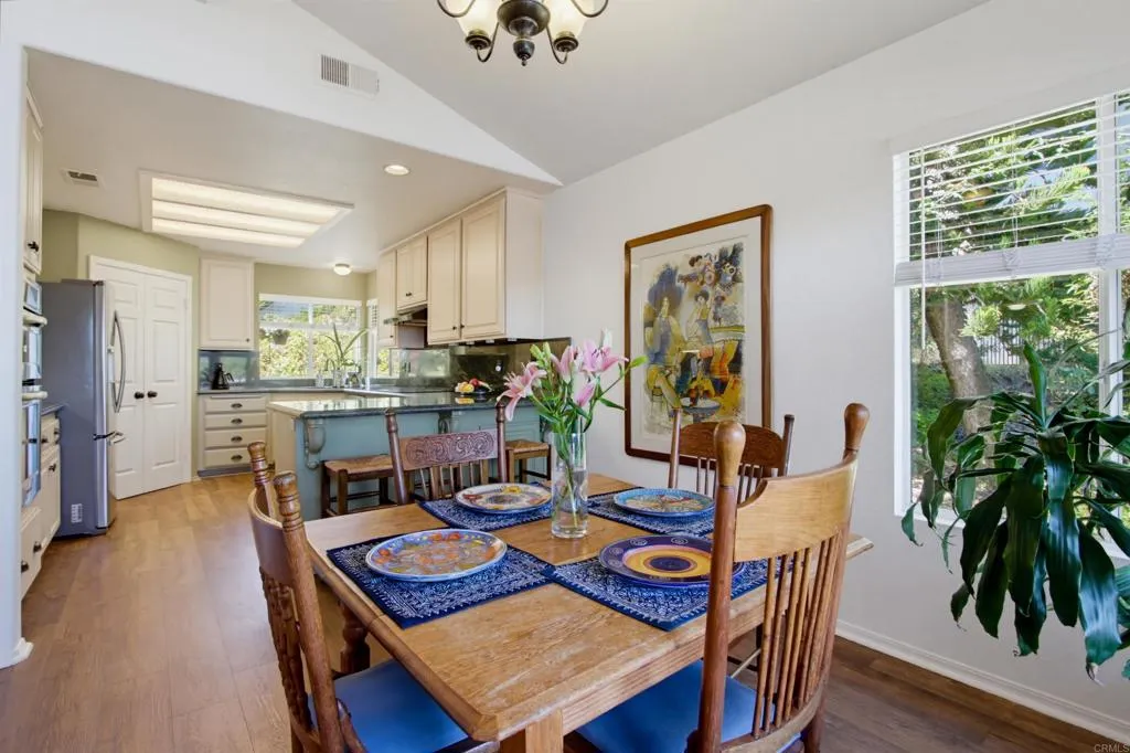 https://cdn.realtyfeed.com/cdn/127/306783050/92945eec9447bb3d49b690e23a0f6c97.webp