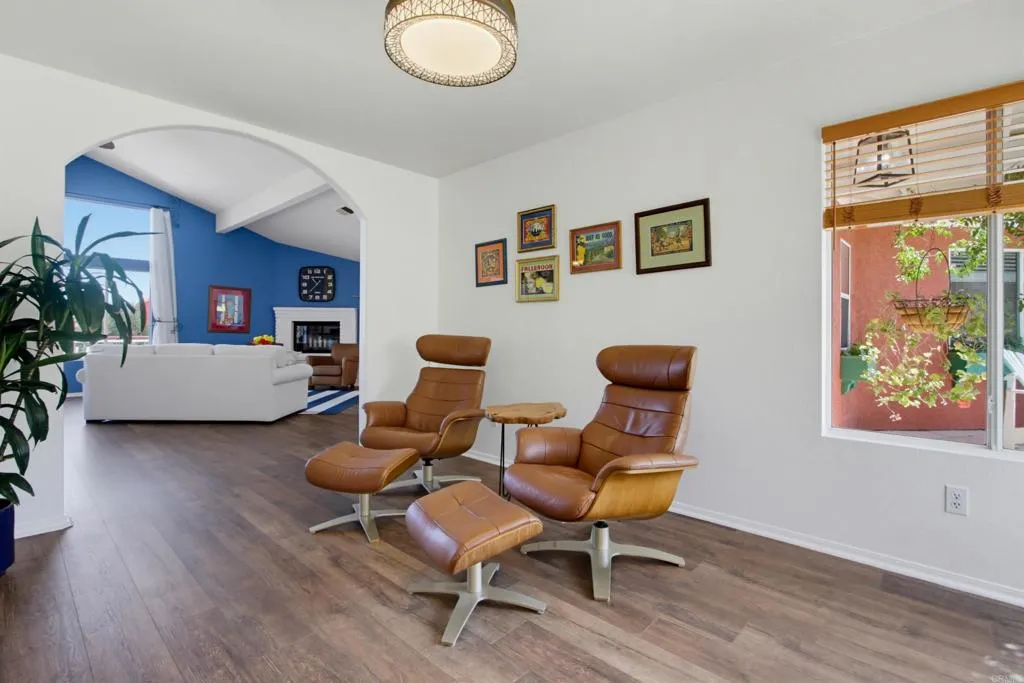 https://cdn.realtyfeed.com/cdn/127/306783050/a9c11502287920f924bd184f9e6742d1.webp