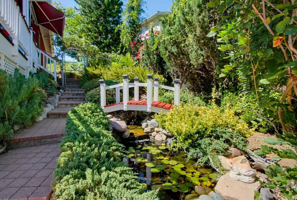 https://cdn.realtyfeed.com/cdn/127/306783050/c15183f0a6c701f6f07e482875a3cc84.webp