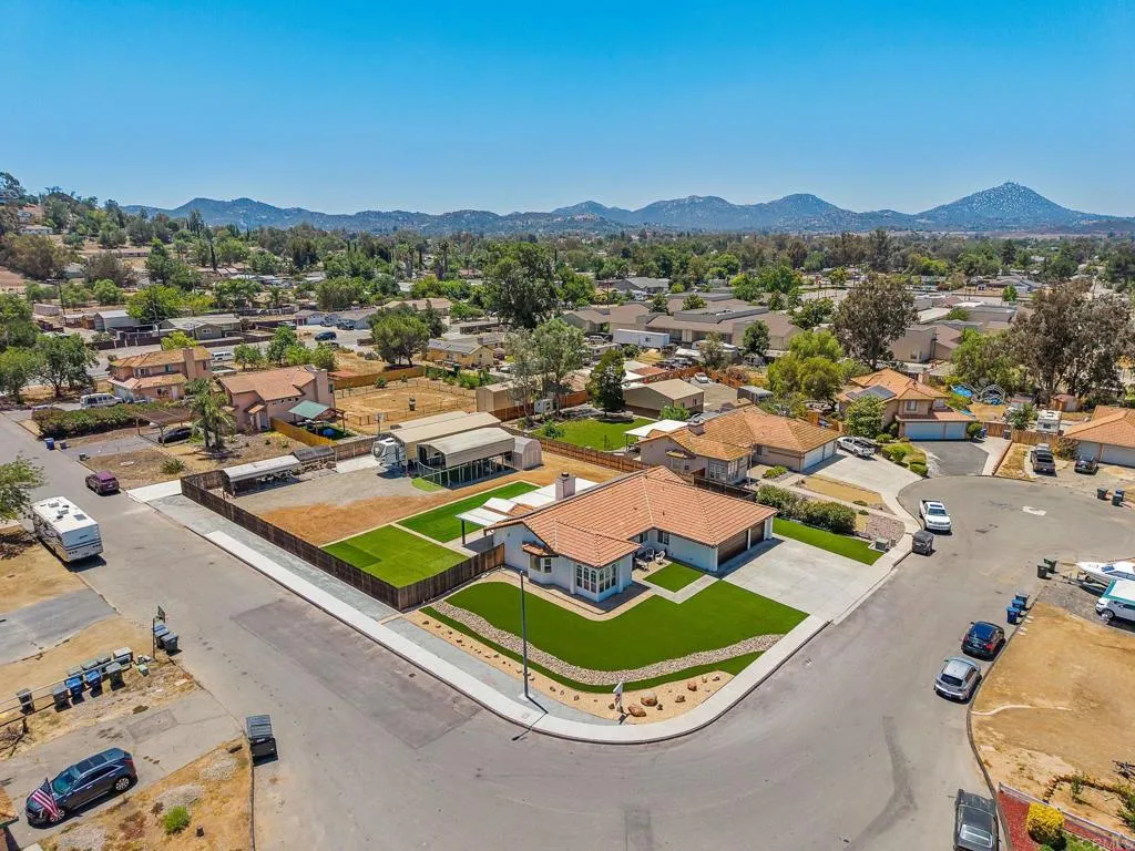 https://cdn.realtyfeed.com/cdn/127/306783069/0a36e6558484e44254fc99170c3f67ef.webp